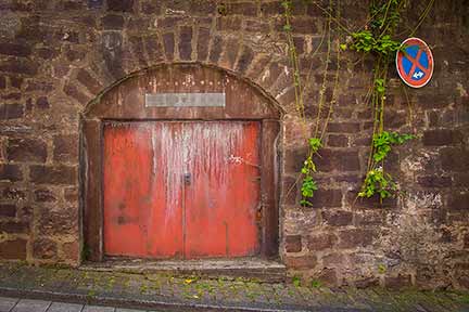red door in heidelberg