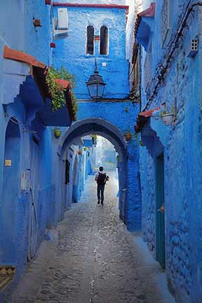 small arch chefchaouen
