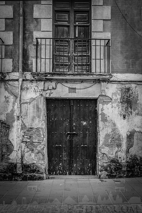 rustic door in Granada